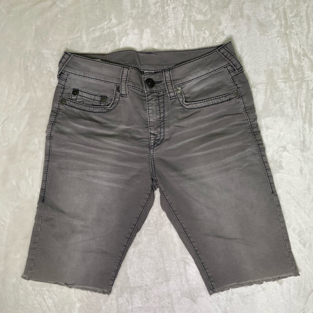 True Religion Men shorts size 31.